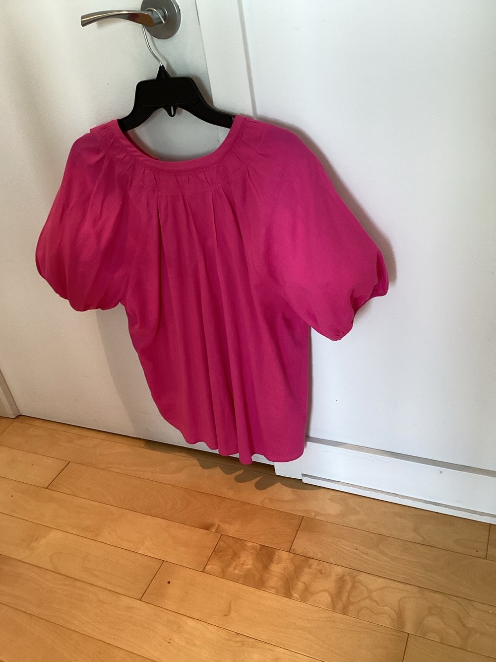 RW&CO. Puff Sleeve Blouse in Hot Pink. 55% linen.NWOT - Picture 5 of 5